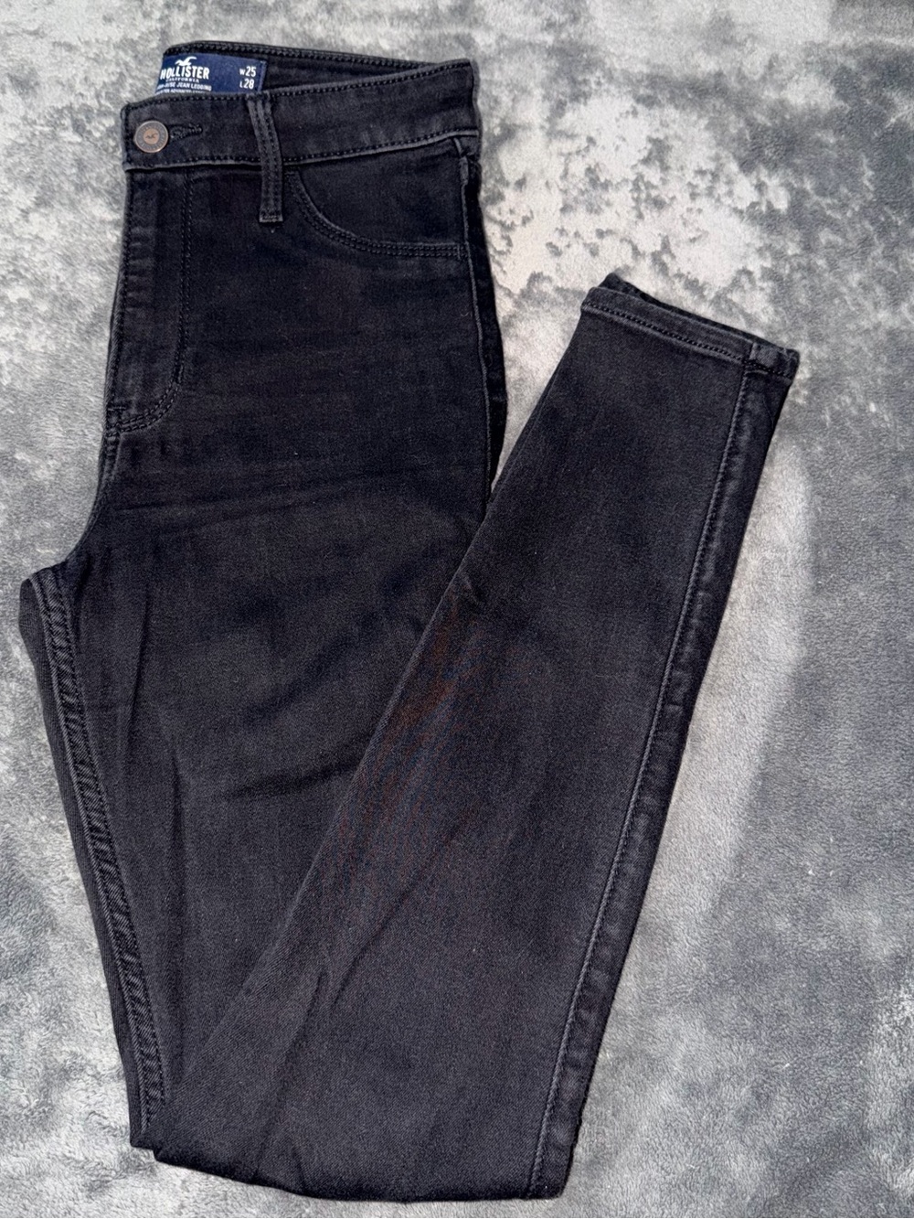 Hollister Black High-Rise Jean Leggings